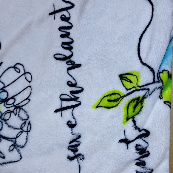 ๐ SAVE THE PLANET oversized 50"x70" throw blanket by Love Our Planet. Earth Day - Picture 7 of 8